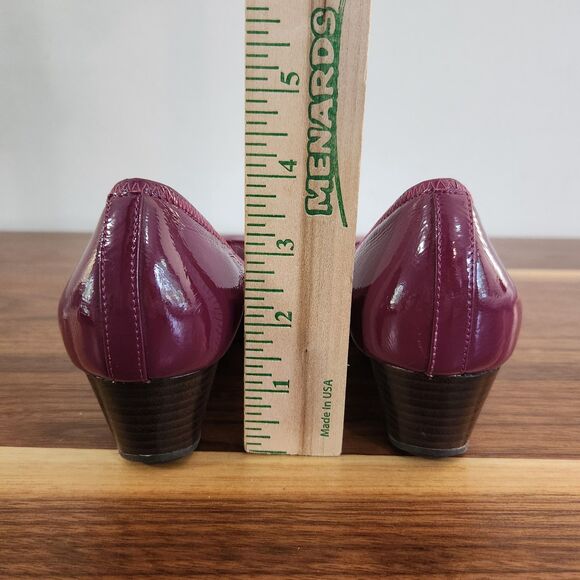 Cole Haan Womens Maroon Purple Peep Toe Wedge Heel Pumps Leather Size 6 - Picture 8 of 9